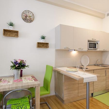Andy'S Home Central Apatment Budapest Ruang foto